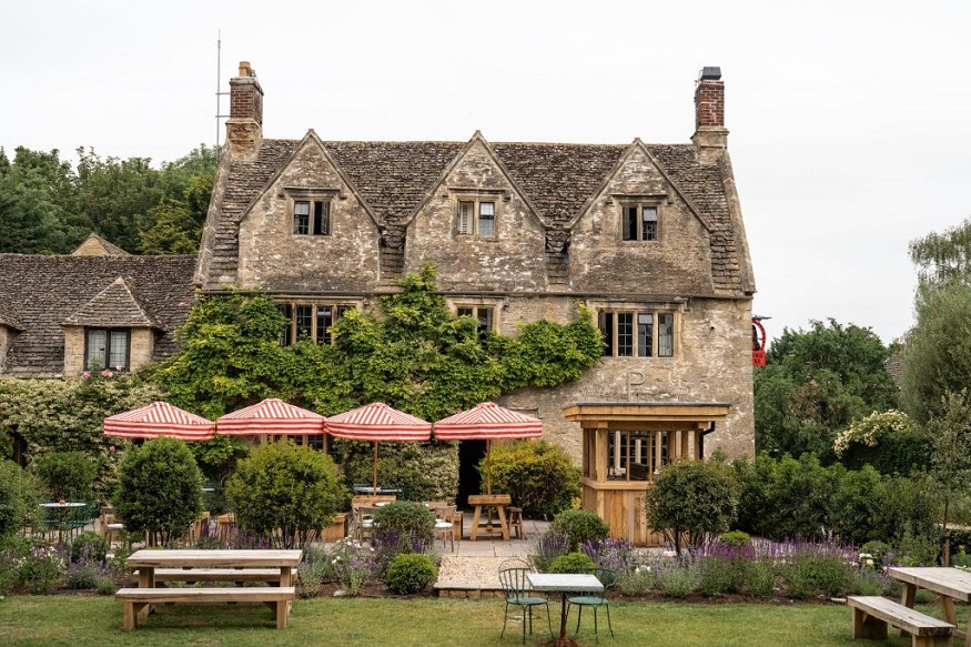 hotels near Cotswolds